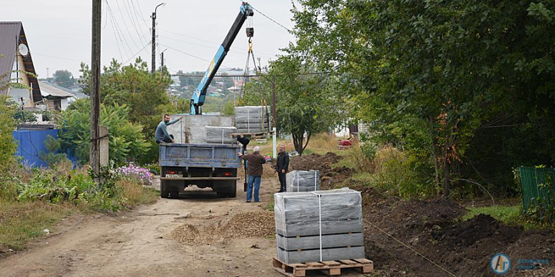 В детском саду  "Яблочко" ждут прогулок по новому тротуару