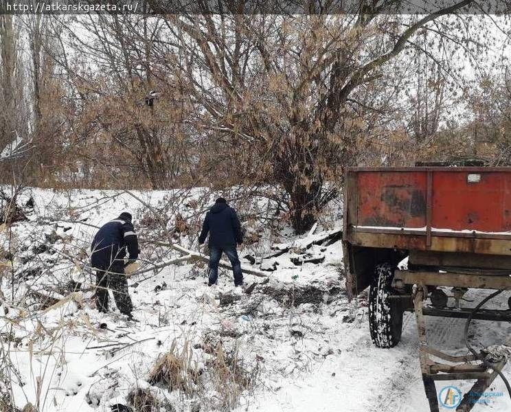 В Ершовке ликвидируют несанкционированную свалку рядом со школой