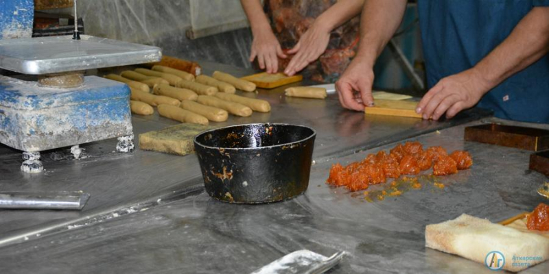 В фирменные аткарские пряники кладут начинку из черемухи