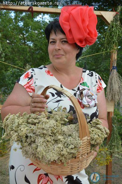 В «Городе мастеров» ковали монеты и крутили гончарный круг (ФОТО)