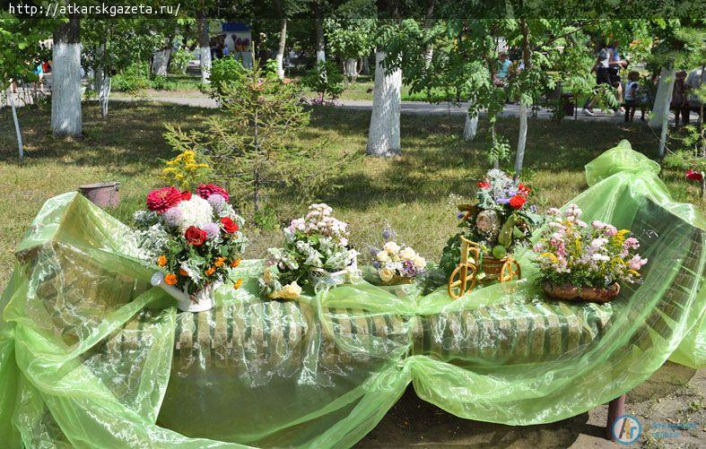 В «Городе мастеров» ковали монеты и крутили гончарный круг (ФОТО)