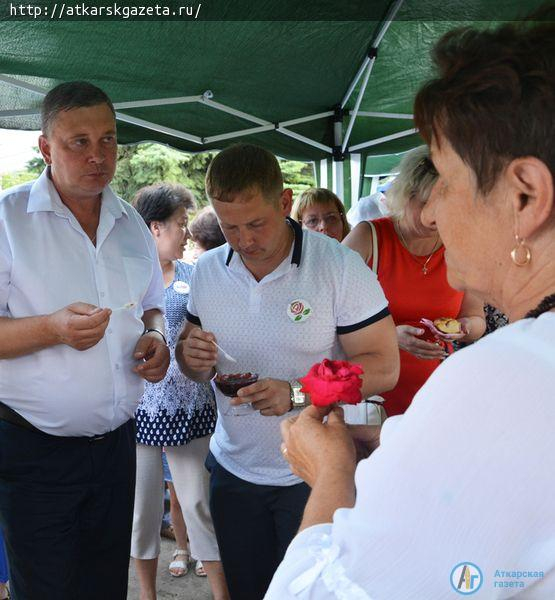 В «Городе мастеров» ковали монеты и крутили гончарный круг (ФОТО)