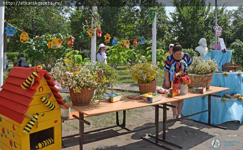 В «Городе мастеров» ковали монеты и крутили гончарный круг (ФОТО)