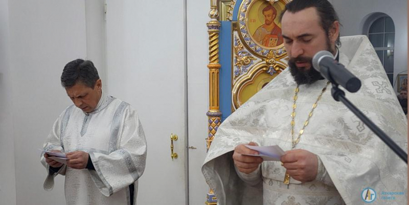 В храмах Рождество Христово встретили около 300 аткарчан