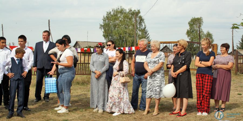 В Кочетовке открыли современную детскую площадку