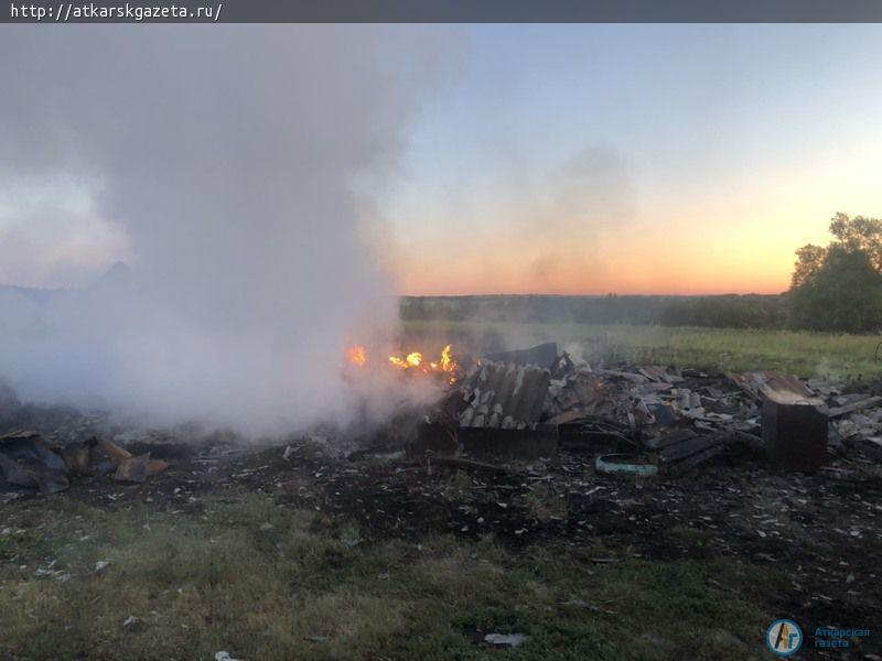 В Лисичкино сын убил мать и поджег свой дом