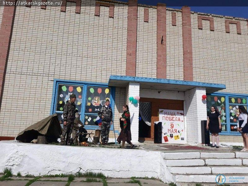 В Марфино сельские артисты инсценировали «Балладу о зенитчицах»