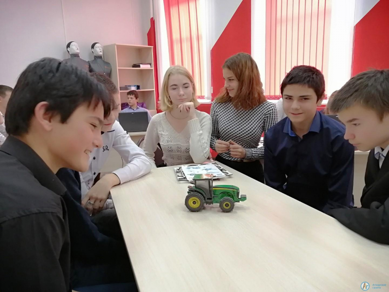 В  Даниловке школьники знакомились с профессиями агробизнеса