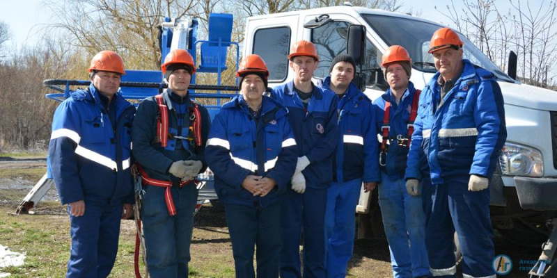 В Нескучном переулке ветер сорвал с домов электросчетчики