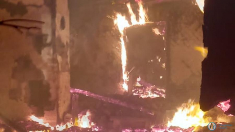 В Новой Осиновке ночью сгорел дом