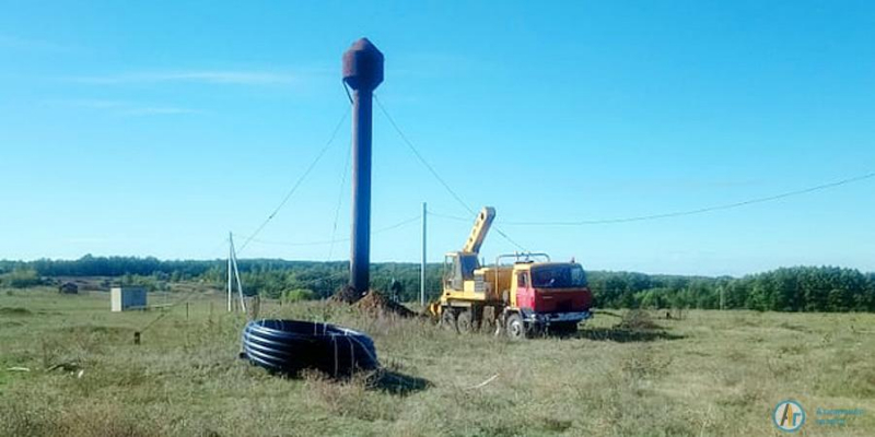 В Озерном меняют 800 метров водопровода