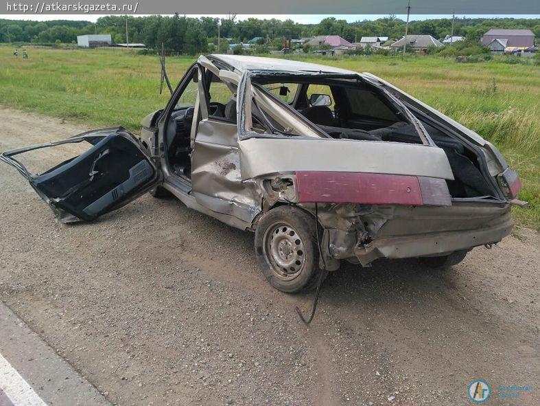 В результате лобового столкновения на трассе Саратов-Тамбов пострадали 4 человека (ФОТО)