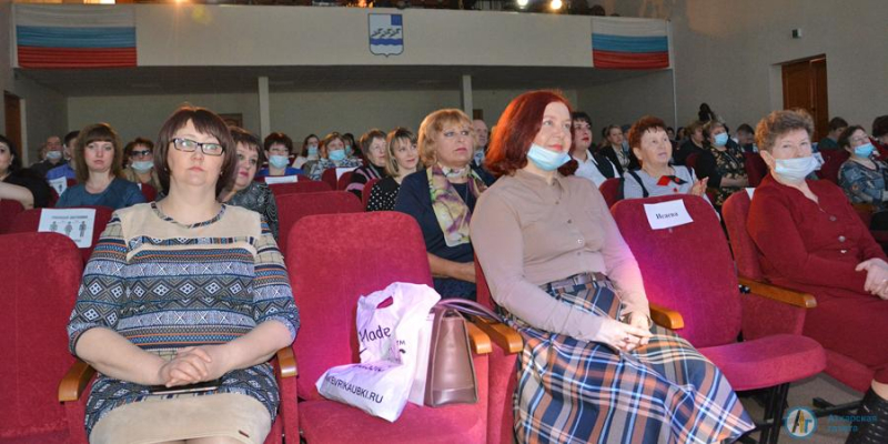 В РКЦ наградили лучших работников культуры