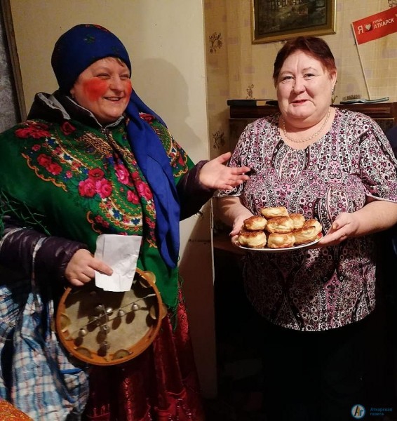 В Рождественский Сочельник сельчане вышли на колядки