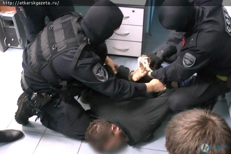 В Саратове будут судить вымогателя