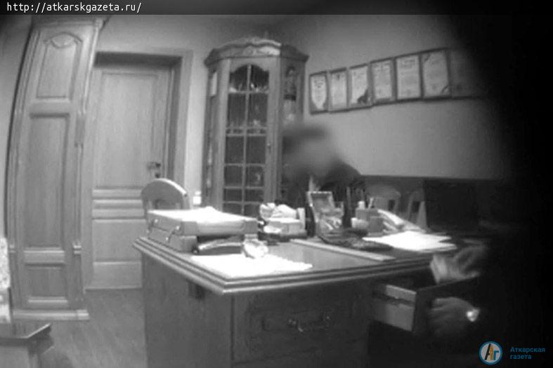 В Саратове будут судить вымогателя