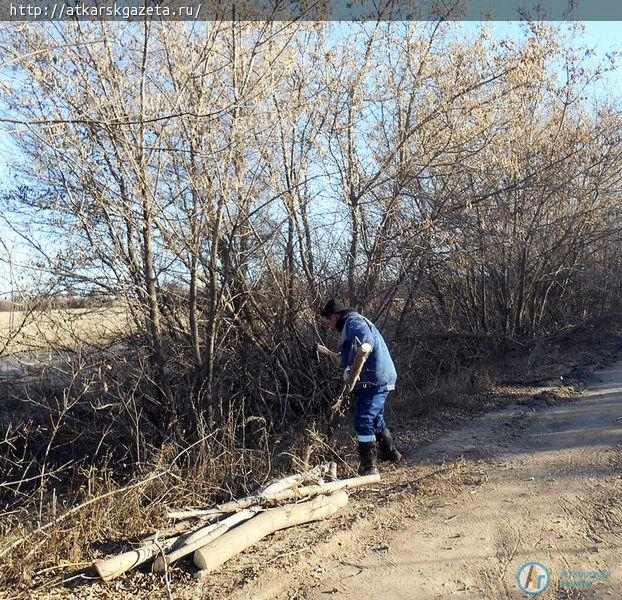 В Сазоново «люди дела» сделали подъезд к селу более комфортным