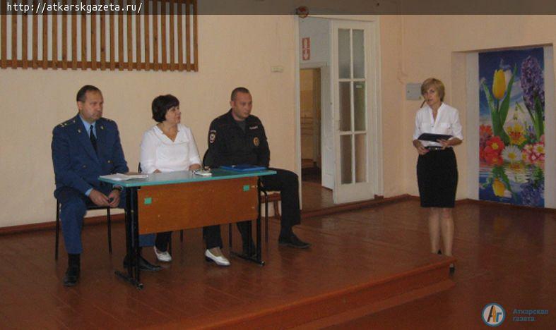 В селе Елизаветино проходит месячник правовой грамотности