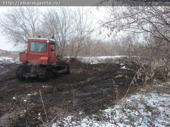 В селе Ершовка ликвидировали несанкционированную свалку у школы