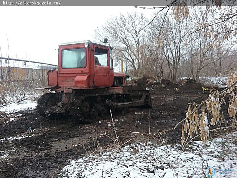 В селе Ершовка ликвидировали несанкционированную свалку у школы