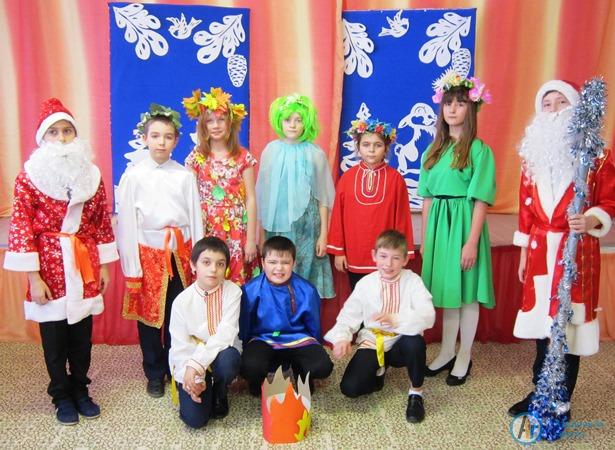 В школе №1 с успехом прошел спектакль "Двенадцать месяцев"