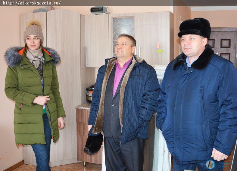 В служебных квартирах аткарских медиков станет теплее