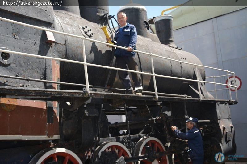 В СПМС-335 идет реставрация аткарского паровоза-памятника (ФОТО)