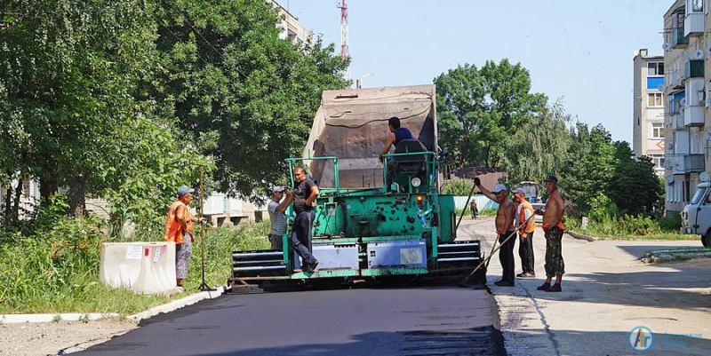 В субботу на улице Талалихина начали укладку асфальта