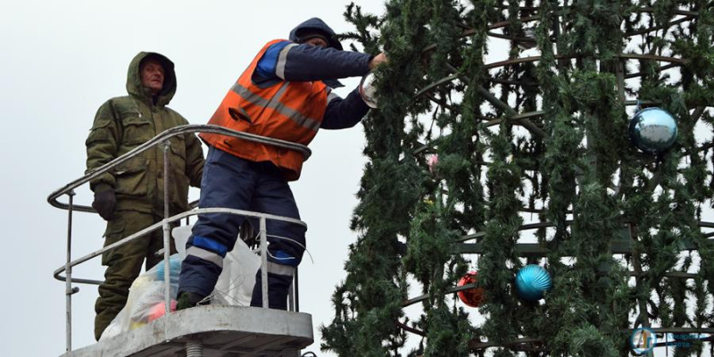 В выходные на площади Гагарина зажжется главная елка Аткарска