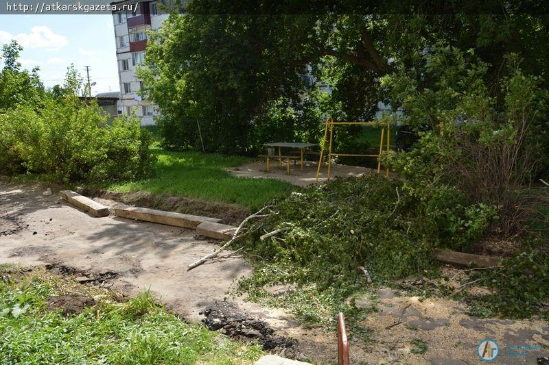 В залинейном микрорайоне начали ремонтировать дворы