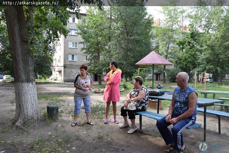 В залинейном микрорайоне началось благоустройство общего двора трех пятиэтажек