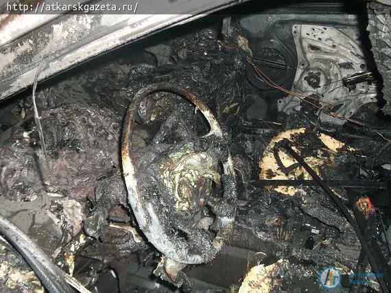 Вчера дотла сгорела «десятка» сельского жителя