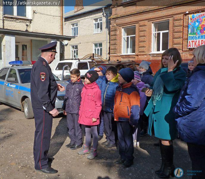 Вчера по Аткарску двигался «Шагающий автобус»