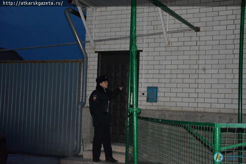 Вечерний рейд по Аткарску выявил нелегальную сдачу квартир (ФОТО)