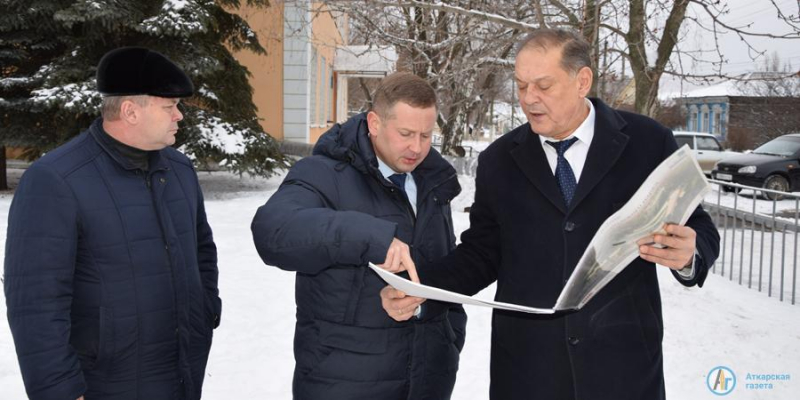 Вице-губернатор оценил перспективу возведения в Аткарске трех домов