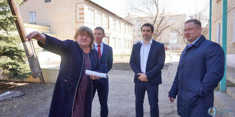 Виктор Елин анонсировал преображение школьного двора