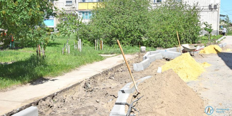 Виктор Елин: На Локомотивной будет новая детская площадка 