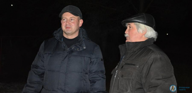 Виктор Елин оценил качество льда на катках района
