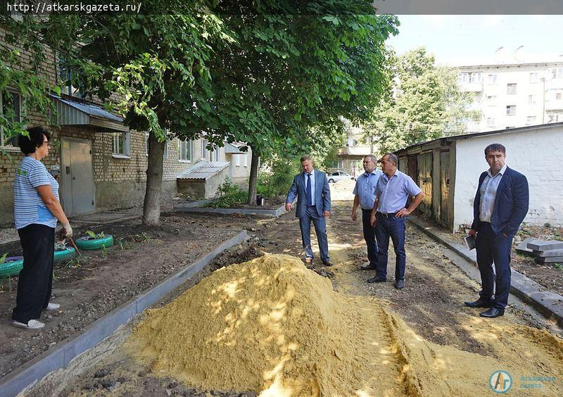 Виктор ЕЛИН остался недоволен ходом работ по благоустройству города (ФОТО)