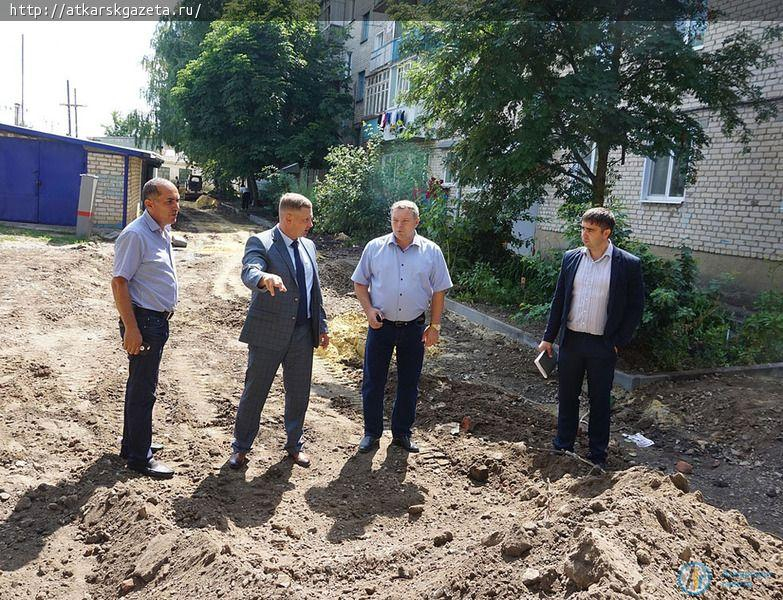 Виктор ЕЛИН остался недоволен ходом работ по благоустройству города (ФОТО)