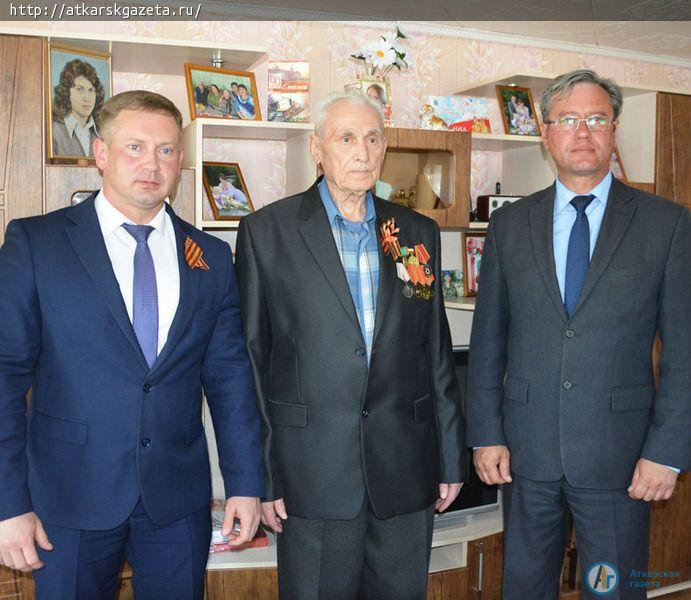 Виктор ЕЛИН поздравил с девяностолетием ветерана войны с улицы Вишневой
