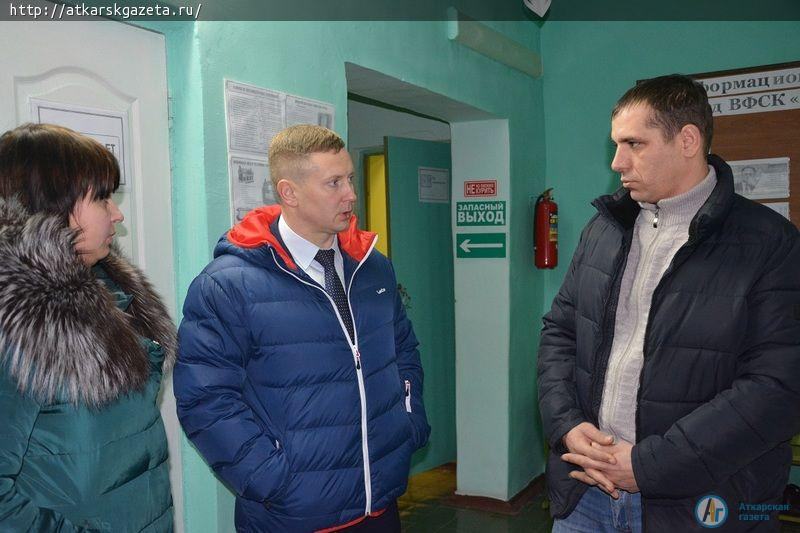 Виктор ЕЛИН проконтролировал работу объектов досуга и спорта в зимний период