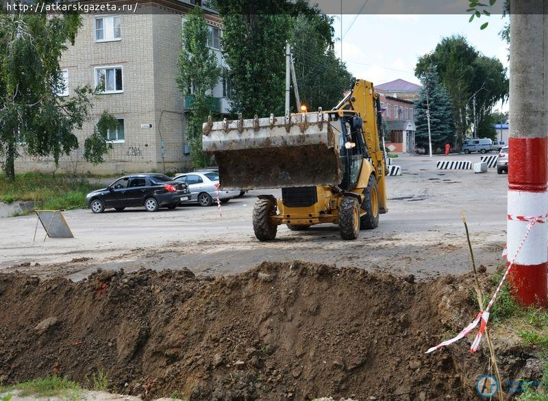 Во время гидроиспытания в центре города тепловики обнаружили опасный участок теплотрассы