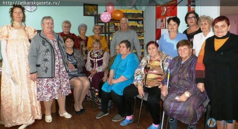 Волонтеры Аткарского Дома-интерната для престарелых и инвалидов поделились опытом