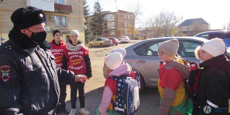 Волонтеры «Горячего сердца» помогли детям разобраться в Правилах