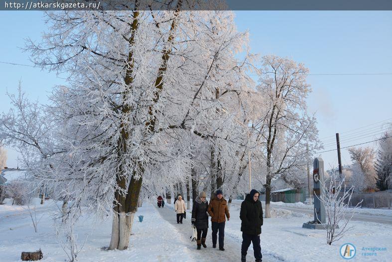 За ночь зима одела Аткарск в ажурные кружева