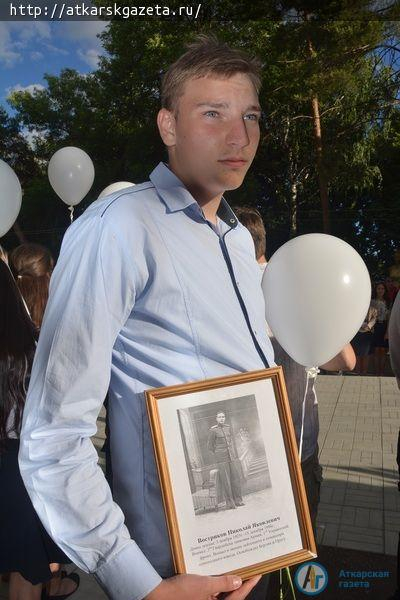 За сладости из пайка аткарские дети выступали перед ранеными советскими воинами и немецкими солдатами (ФОТО)