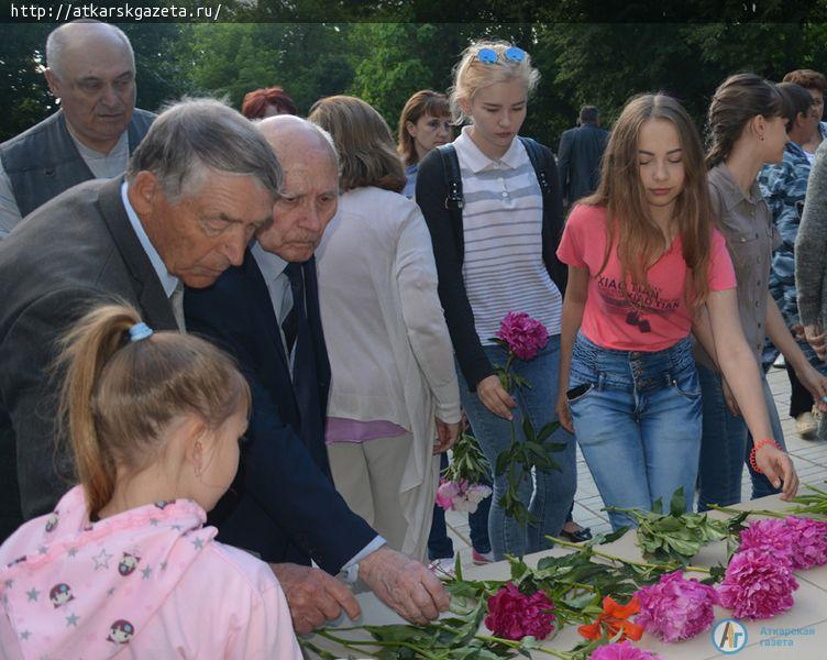 За сладости из пайка аткарские дети выступали перед ранеными советскими воинами и немецкими солдатами (ФОТО)