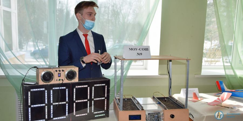 Замминистра заинтересовала разработка аткарского школьника