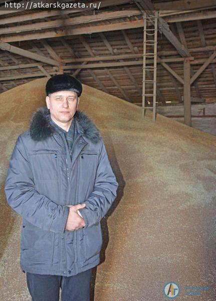 Зерно с Лопуховского элеватора отправляется по всей стране (ФОТО)
